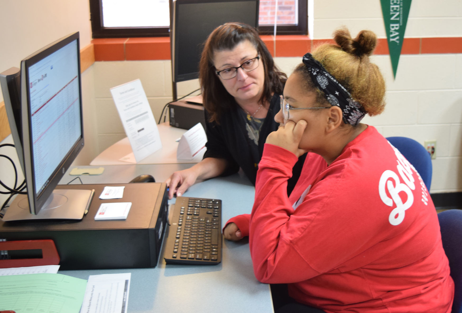 092718-sauk-news-college1